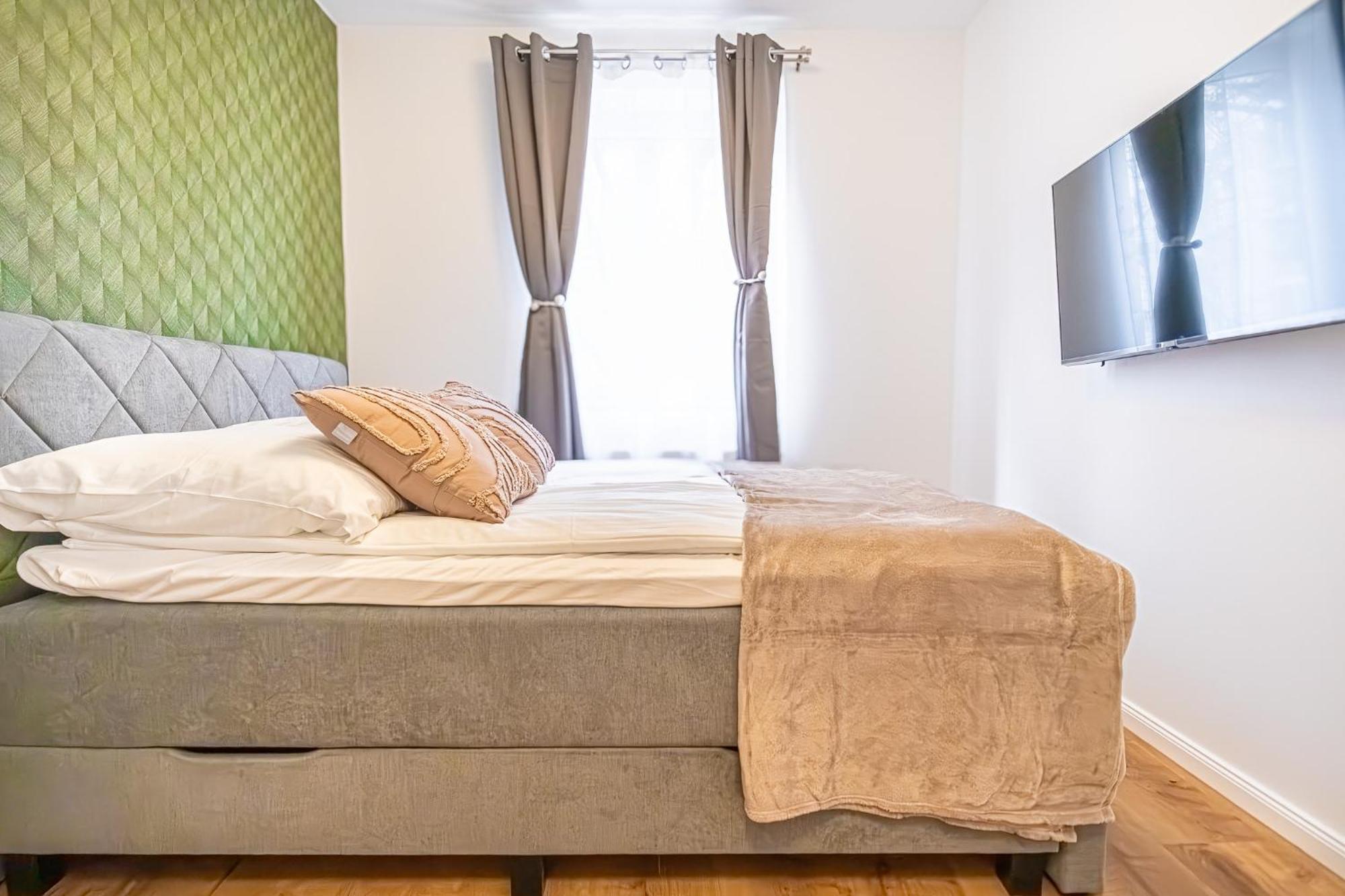 Charming 1Br And 1Lr Apt Modern Design Donaustadt Відень Екстер'єр фото