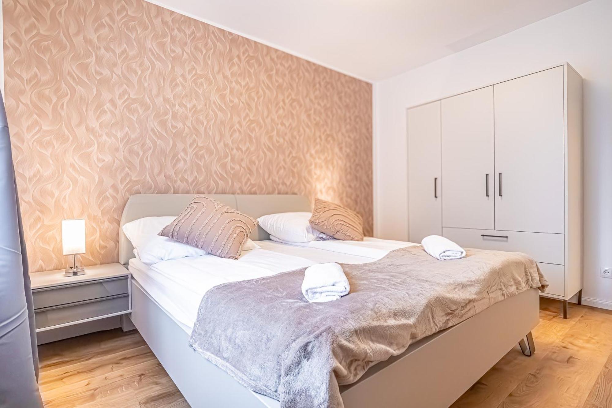 Charming 1Br And 1Lr Apt Modern Design Donaustadt Відень Екстер'єр фото