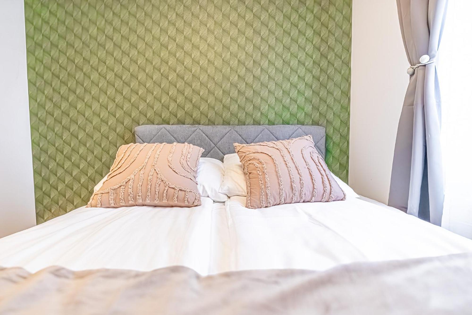 Charming 1Br And 1Lr Apt Modern Design Donaustadt Відень Екстер'єр фото