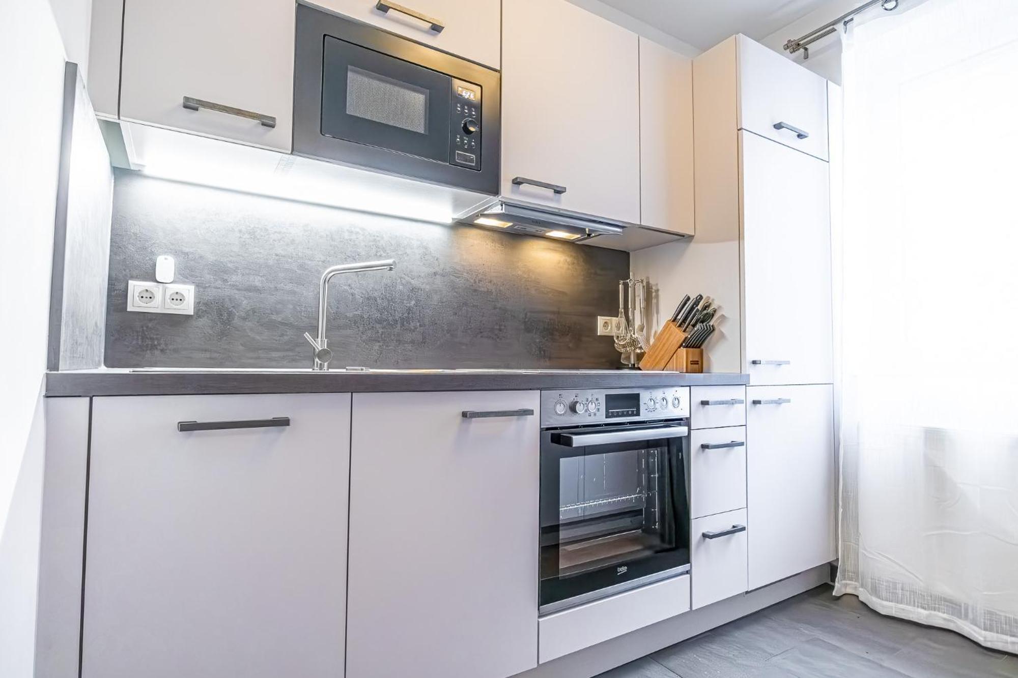 Charming 1Br And 1Lr Apt Modern Design Donaustadt Відень Екстер'єр фото