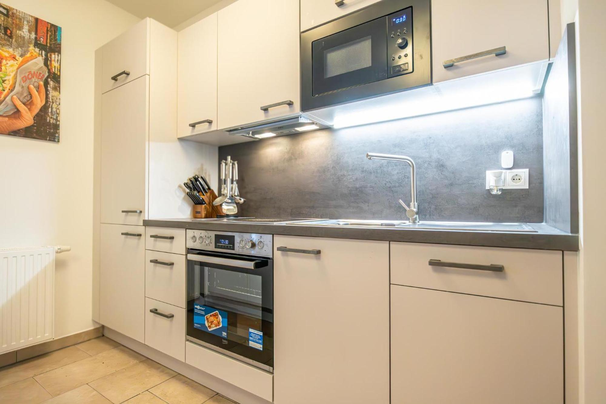 Charming 1Br And 1Lr Apt Modern Design Donaustadt Відень Екстер'єр фото