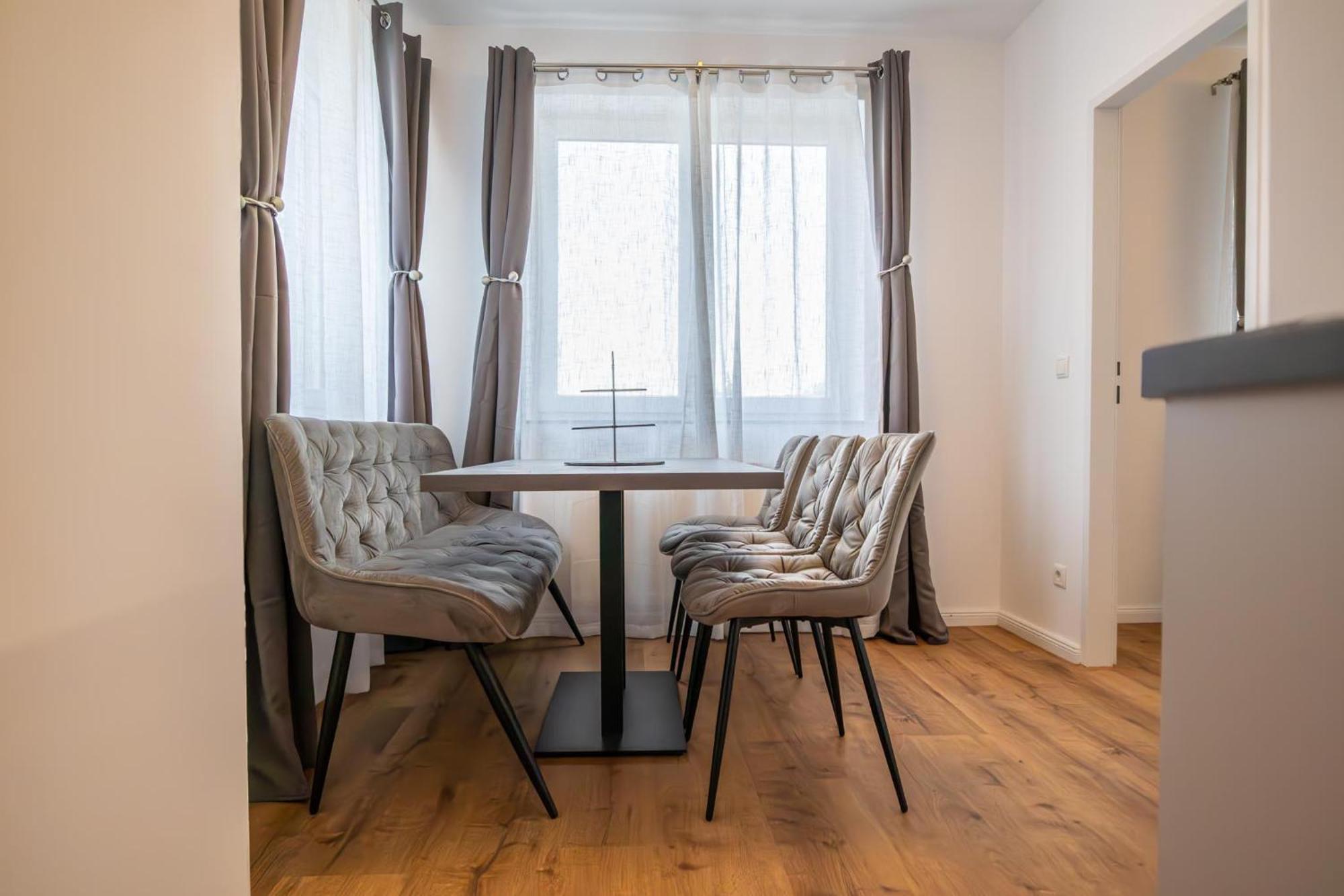 Charming 1Br And 1Lr Apt Modern Design Donaustadt Відень Екстер'єр фото