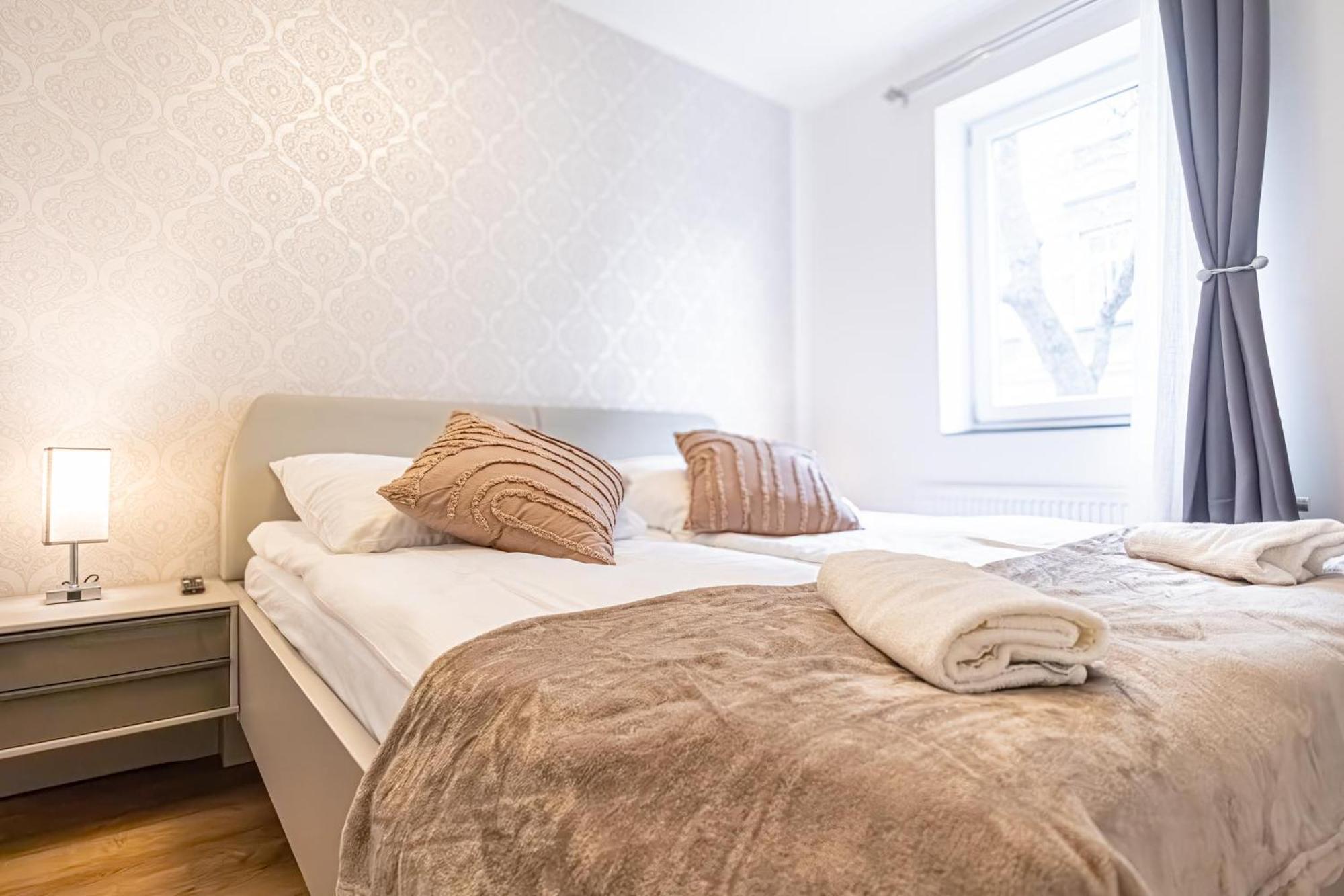 Charming 1Br And 1Lr Apt Modern Design Donaustadt Відень Екстер'єр фото
