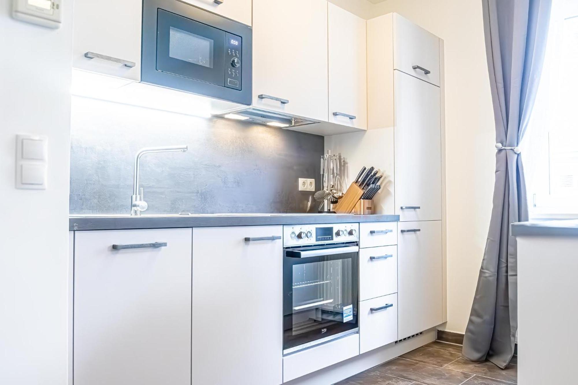 Charming 1Br And 1Lr Apt Modern Design Donaustadt Відень Екстер'єр фото