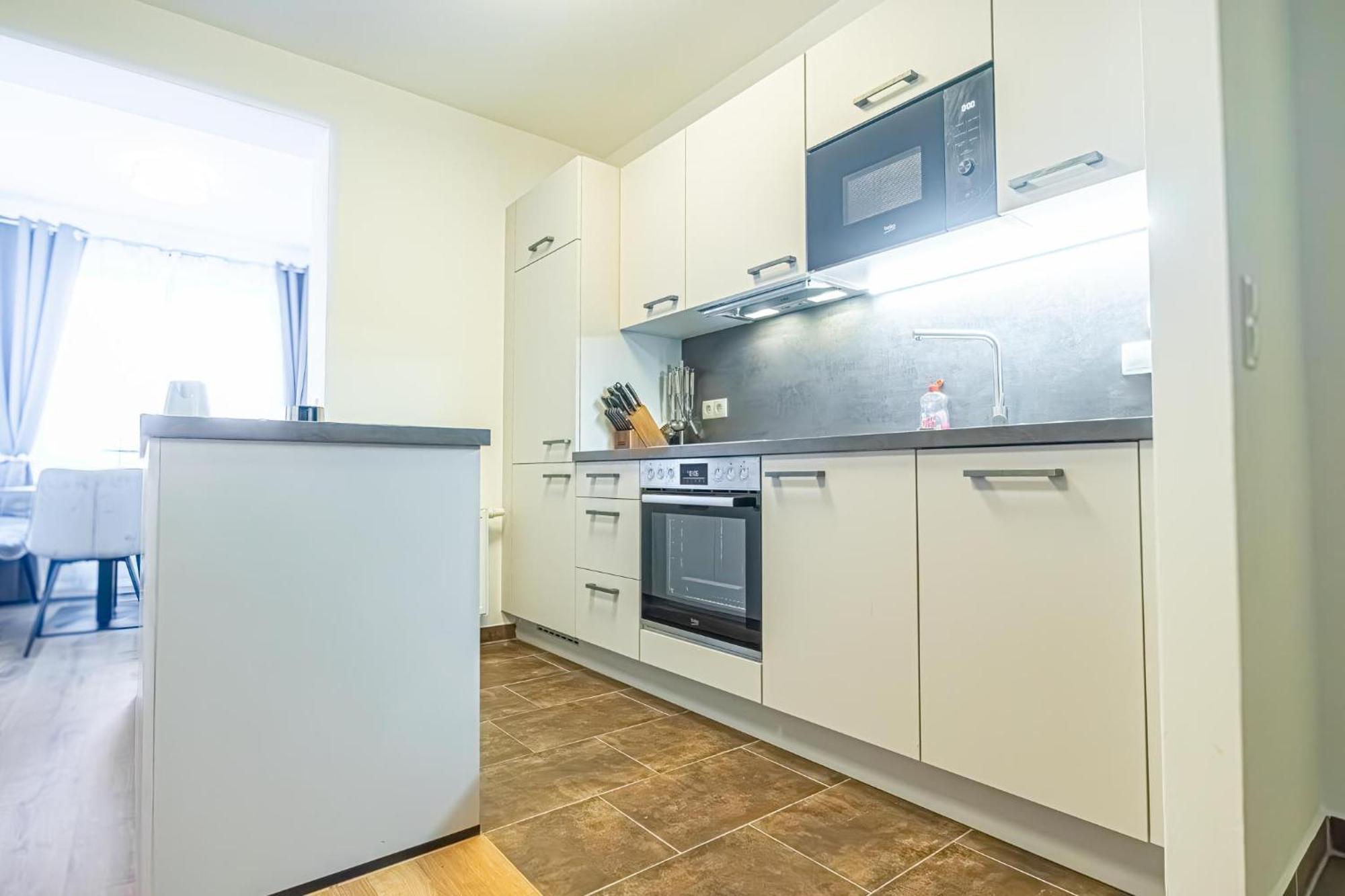 Charming 1Br And 1Lr Apt Modern Design Donaustadt Відень Екстер'єр фото